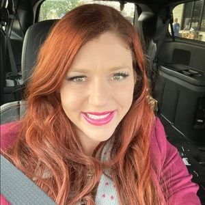 Meet your Posher, Courtney